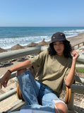 DAXUEN Oversized short-sleeved t-shirt with cross embroidery — model photo