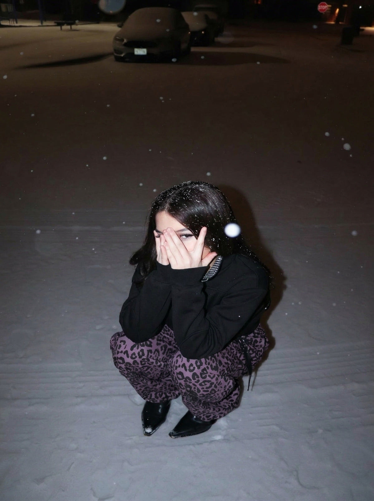DAXUEN Deconstructed bomber jacket with ribbed cuffs and collar — model photo