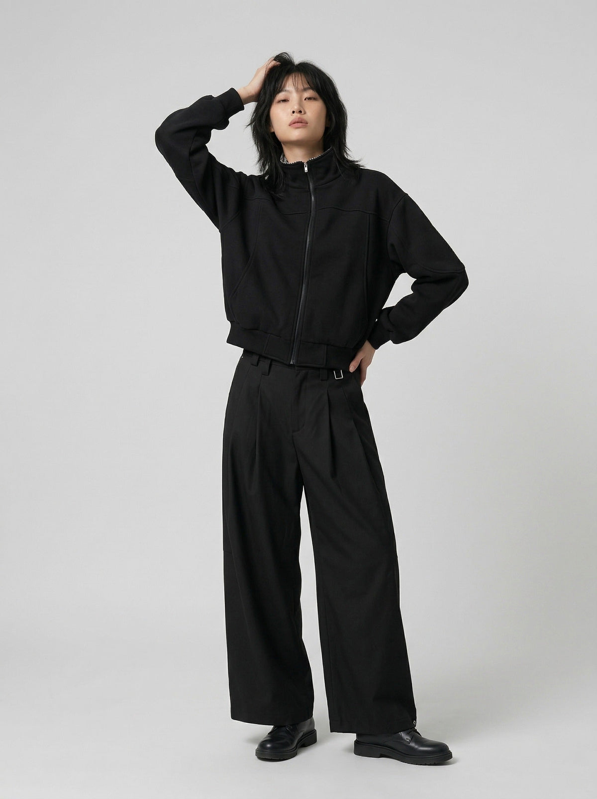 DAXUEN Deconstructed bomber jacket with ribbed cuffs and collar — model photo