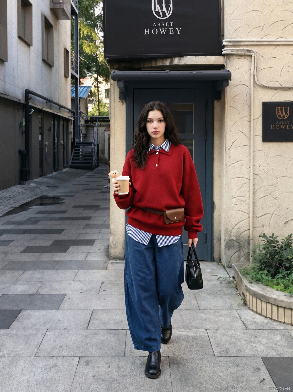 DAXUEN deep blue oversized barrel-leg pants — model photo