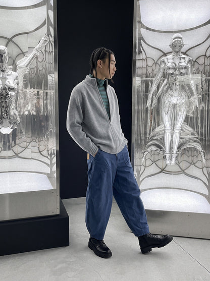 DAXUEN deep blue oversized barrel-leg pants — model photo