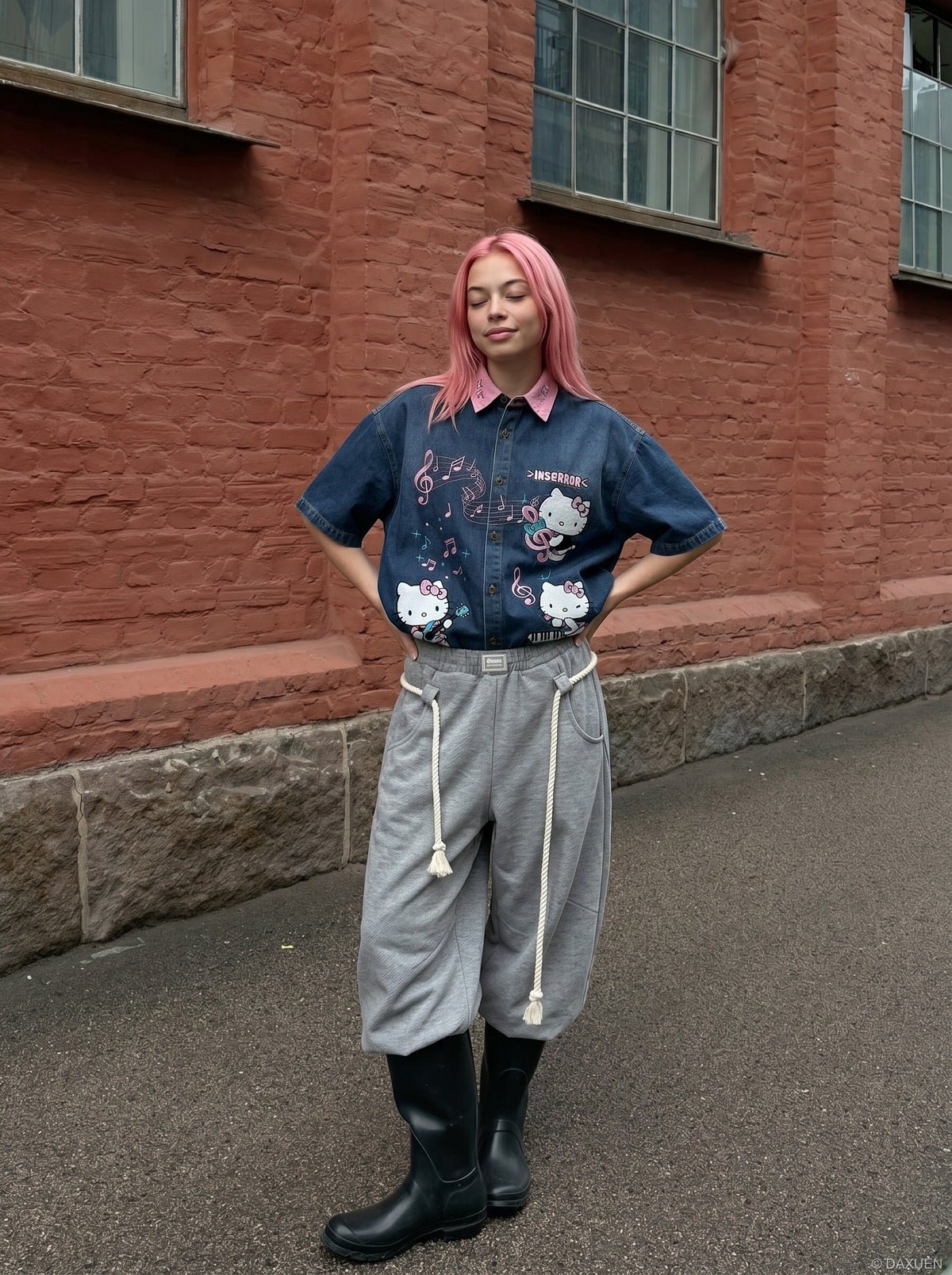 DAXUEN Relaxed-fit short-sleeved button-down denim shirt — model photo