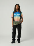 DAXUEN Desert landscape print short-sleeved graphic T-shirt — model photo