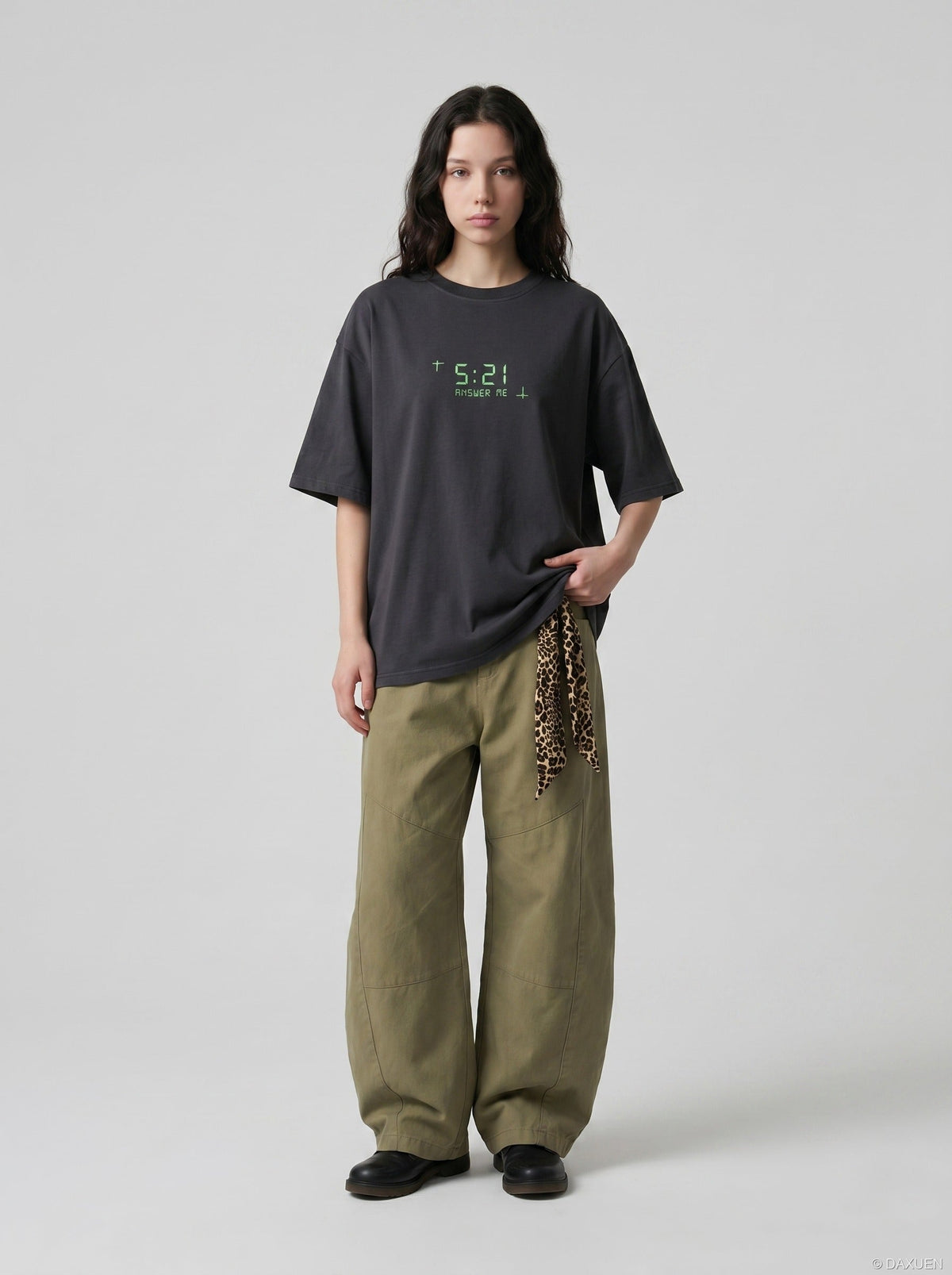 DAXUEN pink oversized digital clock graphic tee — model photo