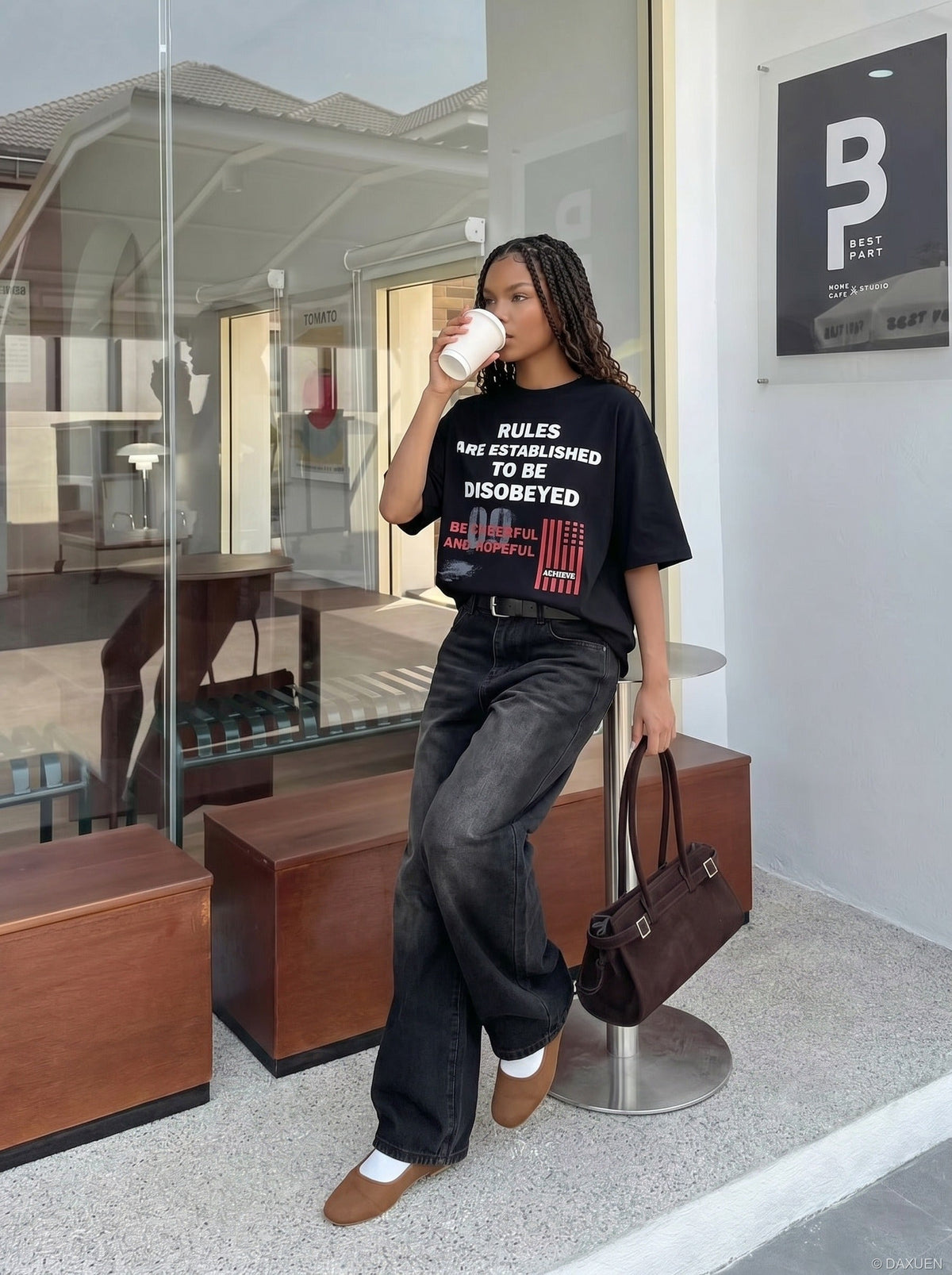 DAXUEN Oversized graphic print black and cream t-shirt — model photo