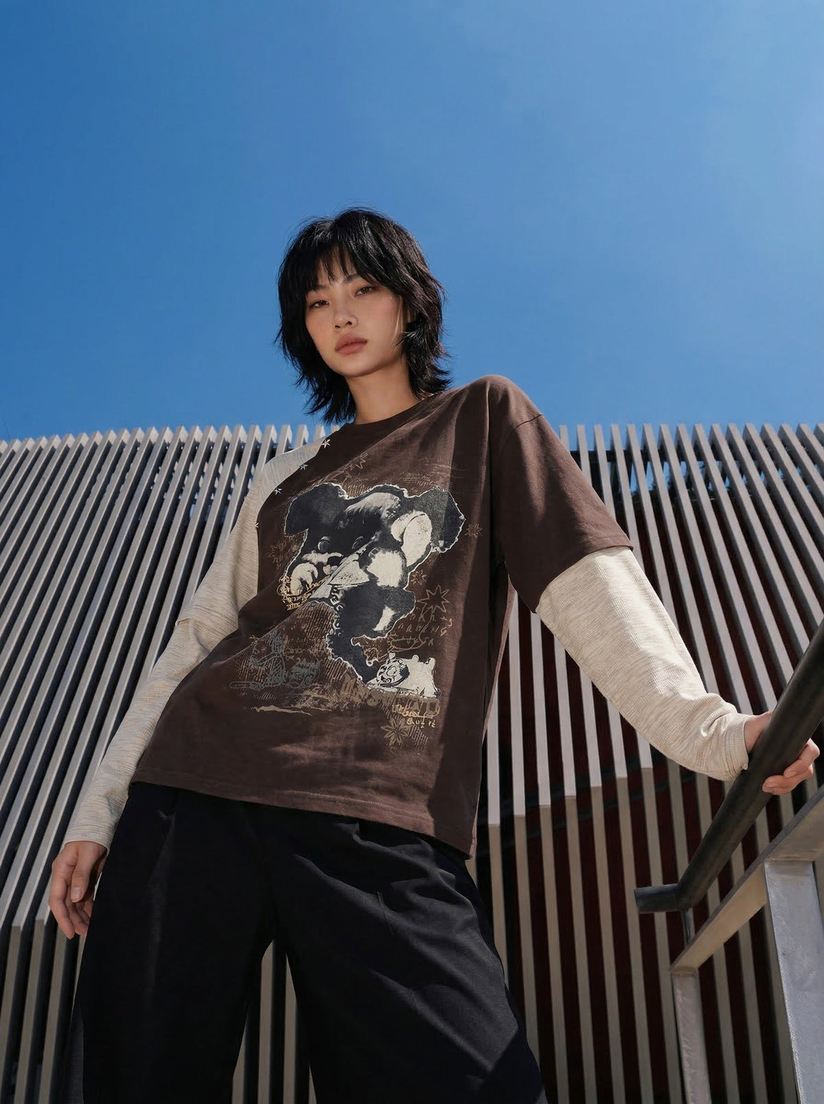 DAXUEN Distressed bear graphic long sleeve t-shirt — model photo