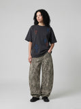 DAXUEN Distressed cross patch short-sleeved T-shirt — model photo