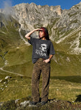 DAXUEN distressed graphic head t-shirt — model photo