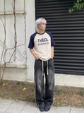 DAXUEN Short-sleeved crew-neck t-shirt with graphic print — model photo