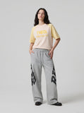 DAXUEN Short-sleeved crew-neck t-shirt with graphic print — model photo
