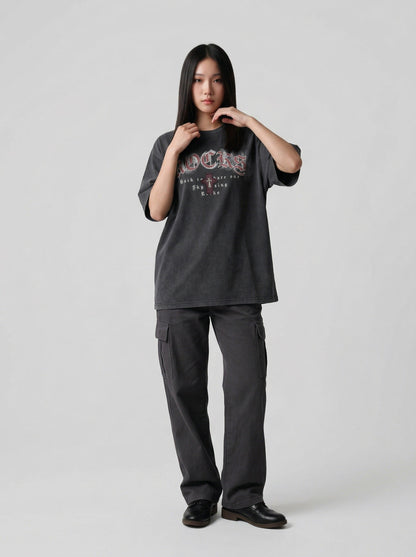 DAXUEN Distressed oversized short-sleeved t-shirt with graphics — model photo