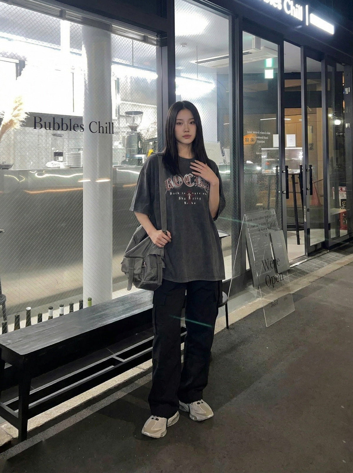 DAXUEN Distressed oversized short-sleeved t-shirt with graphics — model photo