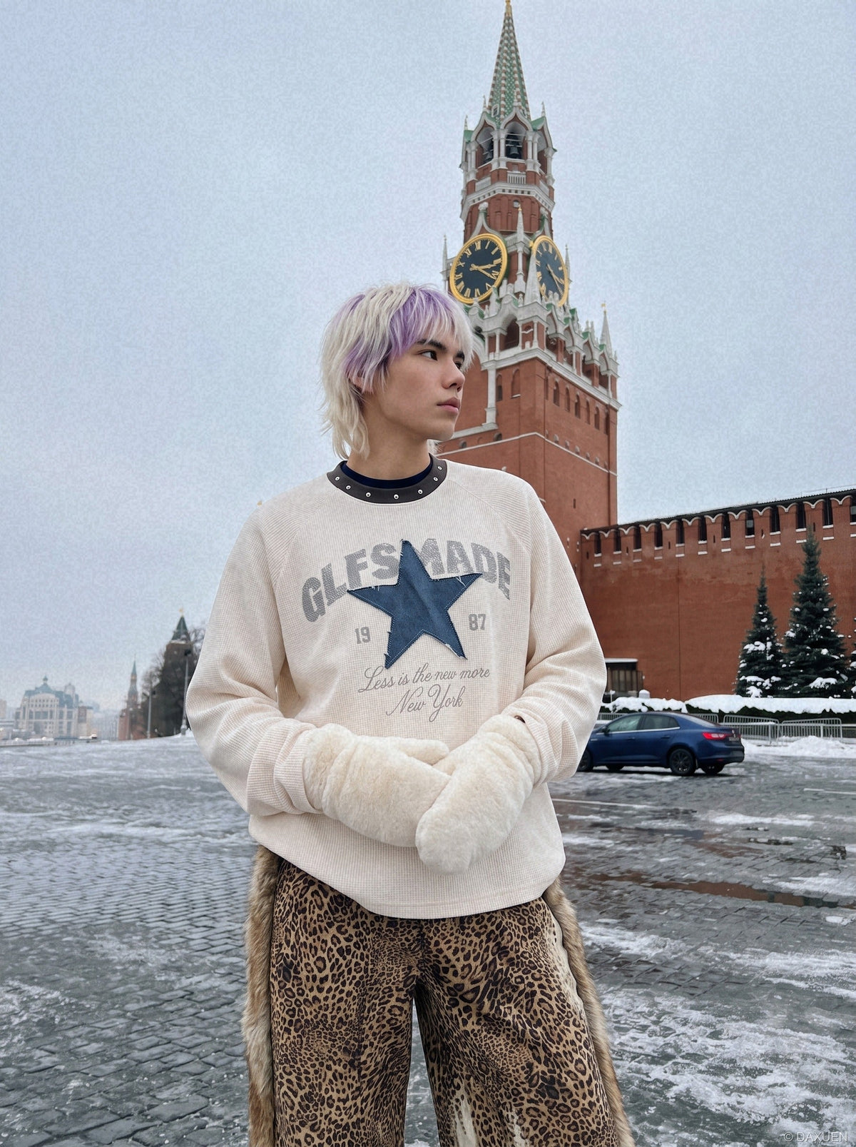 Distressed Star Appliqué Waffle Knit Top