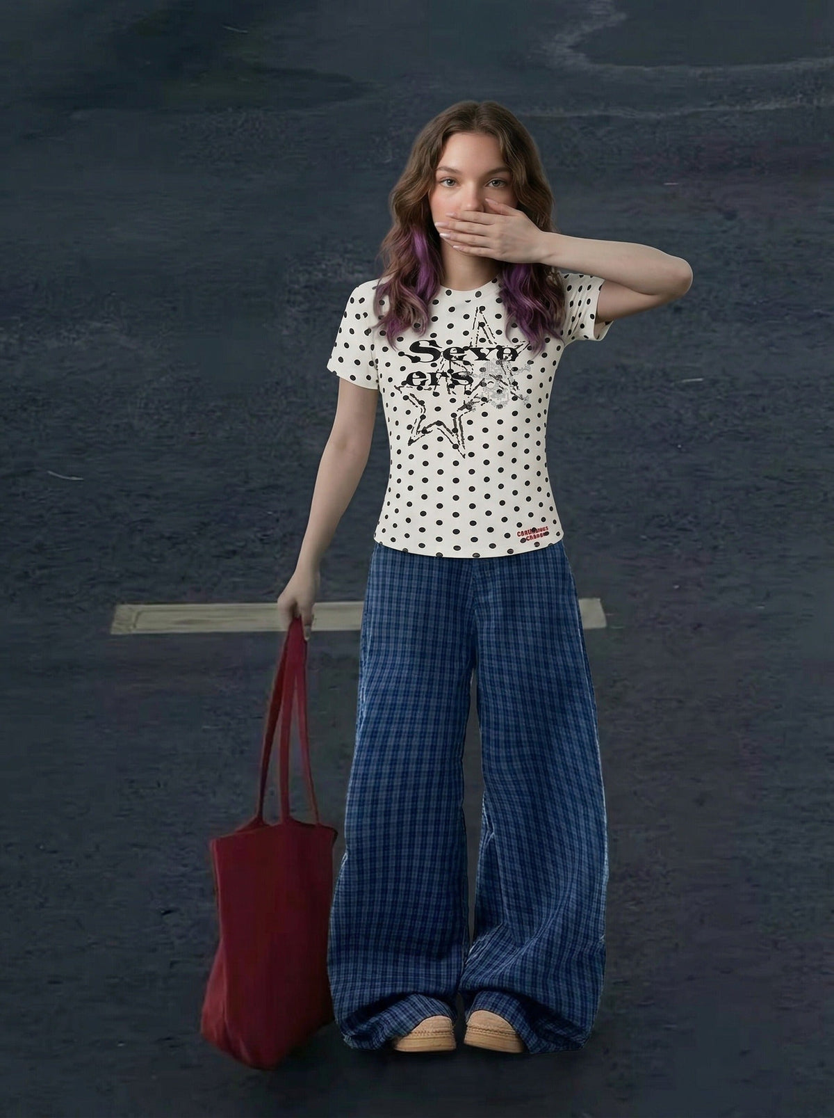 DAXUEN Distressed star graphic polka dot t-shirt — model photo
