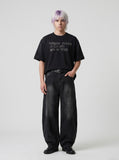 DAXUEN Distressed typewriter print short-sleeved T-shirt — model photo