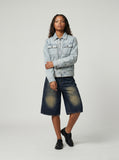 DAXUEN Distressed wide-leg denim shorts — model photo