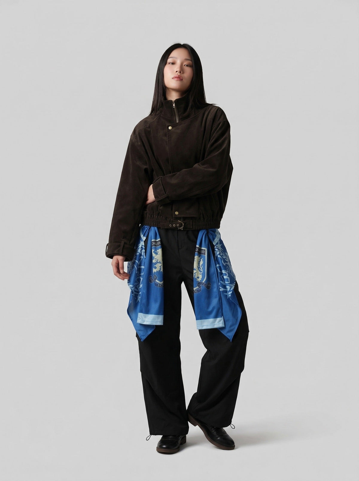 DAXUEN Wide-leg cargo pants with decorative overlays — model photo