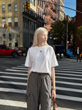 DAXUEN Oversized short-sleeved crew neck t-shirt — model photo