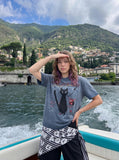 DAXUEN faded grey black cat graphic tee — model photo