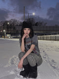 DAXUEN faded grey black cat graphic tee — model photo