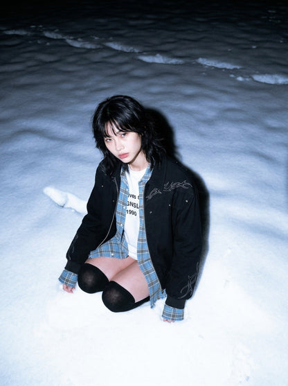 DAXUEN Embroidered bomber jacket in black and beige — model photo
