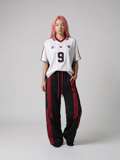 DAXUEN white short-sleeved soccer ball graphic jersey — model photo