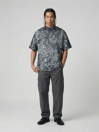 DAXUEN Graphic t-shirt with bubble-like print — model photo
