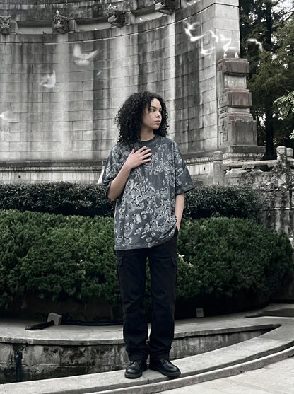 DAXUEN Graphic t-shirt with bubble-like print — model photo