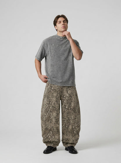 DAXUEN Relaxed-fit mock neck t-shirt with textured panel — model photo