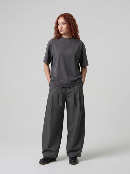 DAXUEN Relaxed-fit short-sleeved T-shirt with ribbed collar — model photo