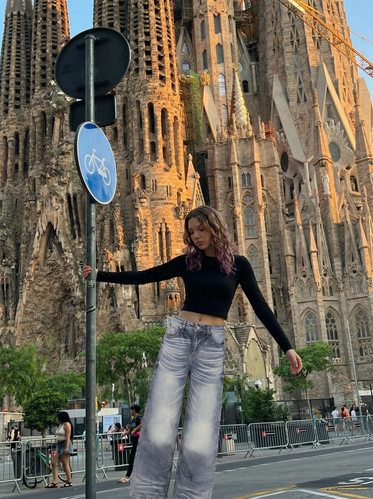 DAXUEN Faded high-waisted wide-leg denim jeans — model photo