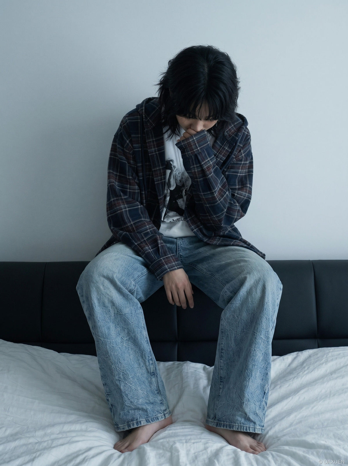 DAXUEN faded-wide-leg-denim-jeans-trousers — model photo