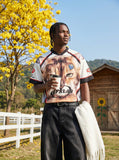 DAXUEN Fierce cat graphic V-neck t-shirt — model photo