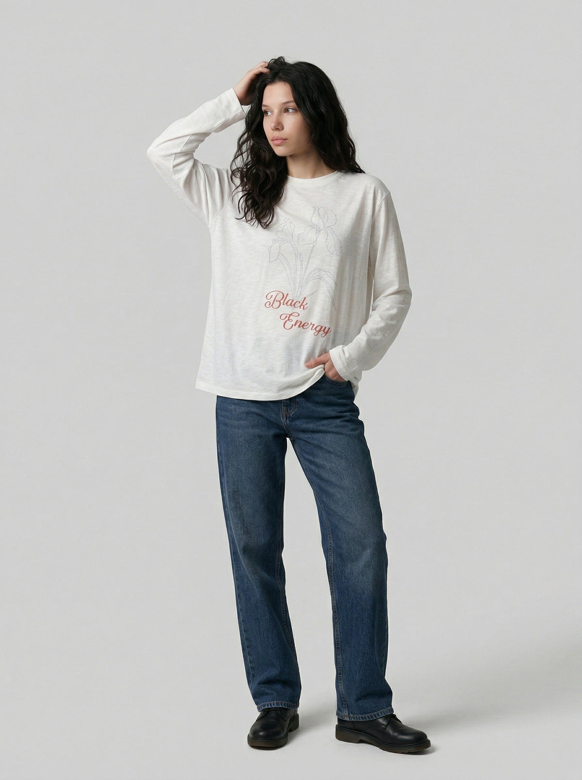 DAXUEN Long sleeve t-shirt with floral graphic — model photo
