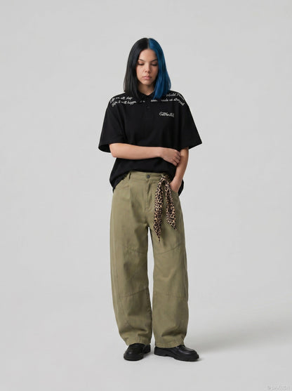 DAXUEN Short-sleeved loose-fitting polo shirt with embroidery — model photo