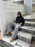DAXUEN Cropped full-zip stand-collar jacket — model photo