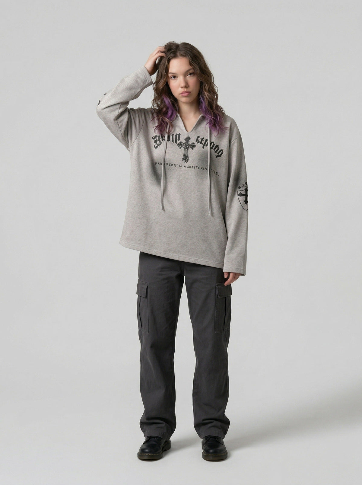 DAXUEN Gothic cross print oversized hoodie — model photo