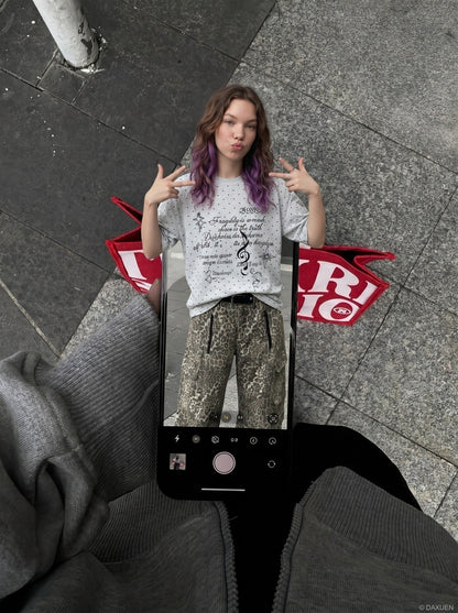 DAXUEN Gothic Heart Print Relaxed T-Shirt | DAXUEN — model photo
