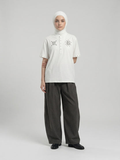 DAXUEN Gothic Skull Graphic Henley T-Shirt — model photo