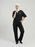 DAXUEN Gothic stitch short-sleeve T-shirt — model photo