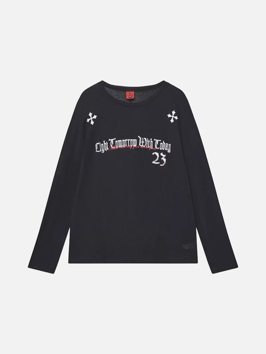 DAXUEN Gothic text long sleeve t-shirt