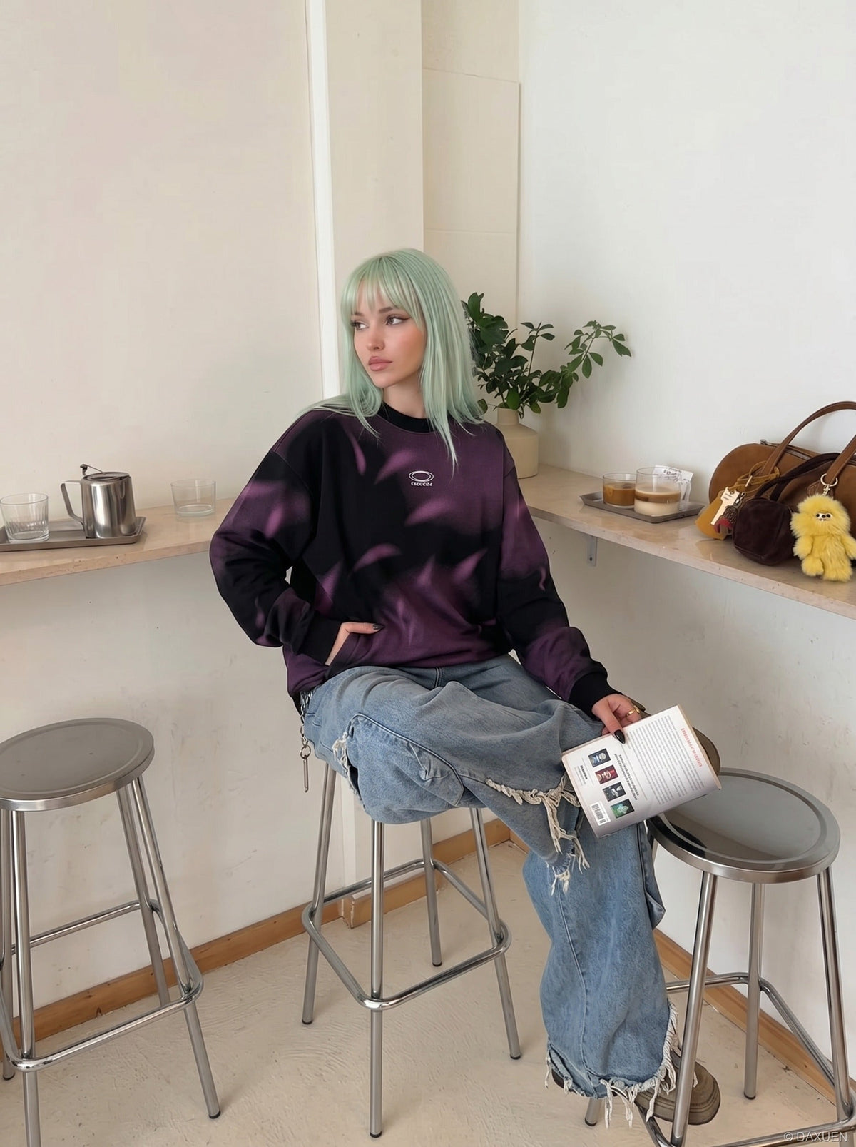 DAXUEN Black and purple gradient oversized long sleeve tee — model photo