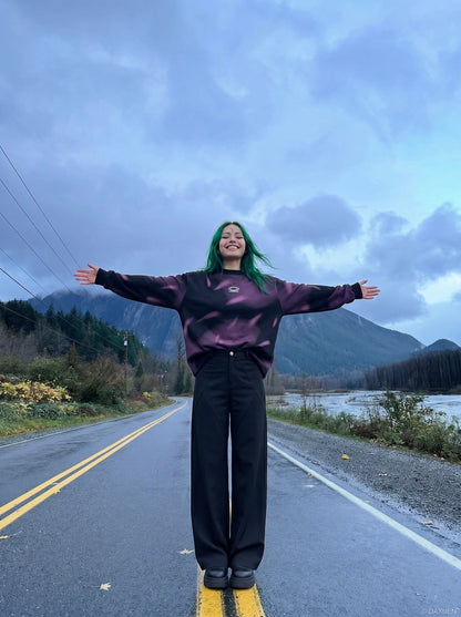 DAXUEN Black and purple gradient oversized long sleeve tee — model photo