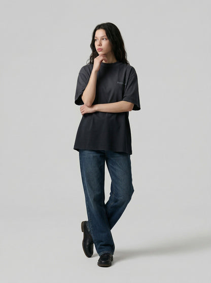 DAXUEN Gradient oversized short-sleeve T-shirt with text graphics — model photo