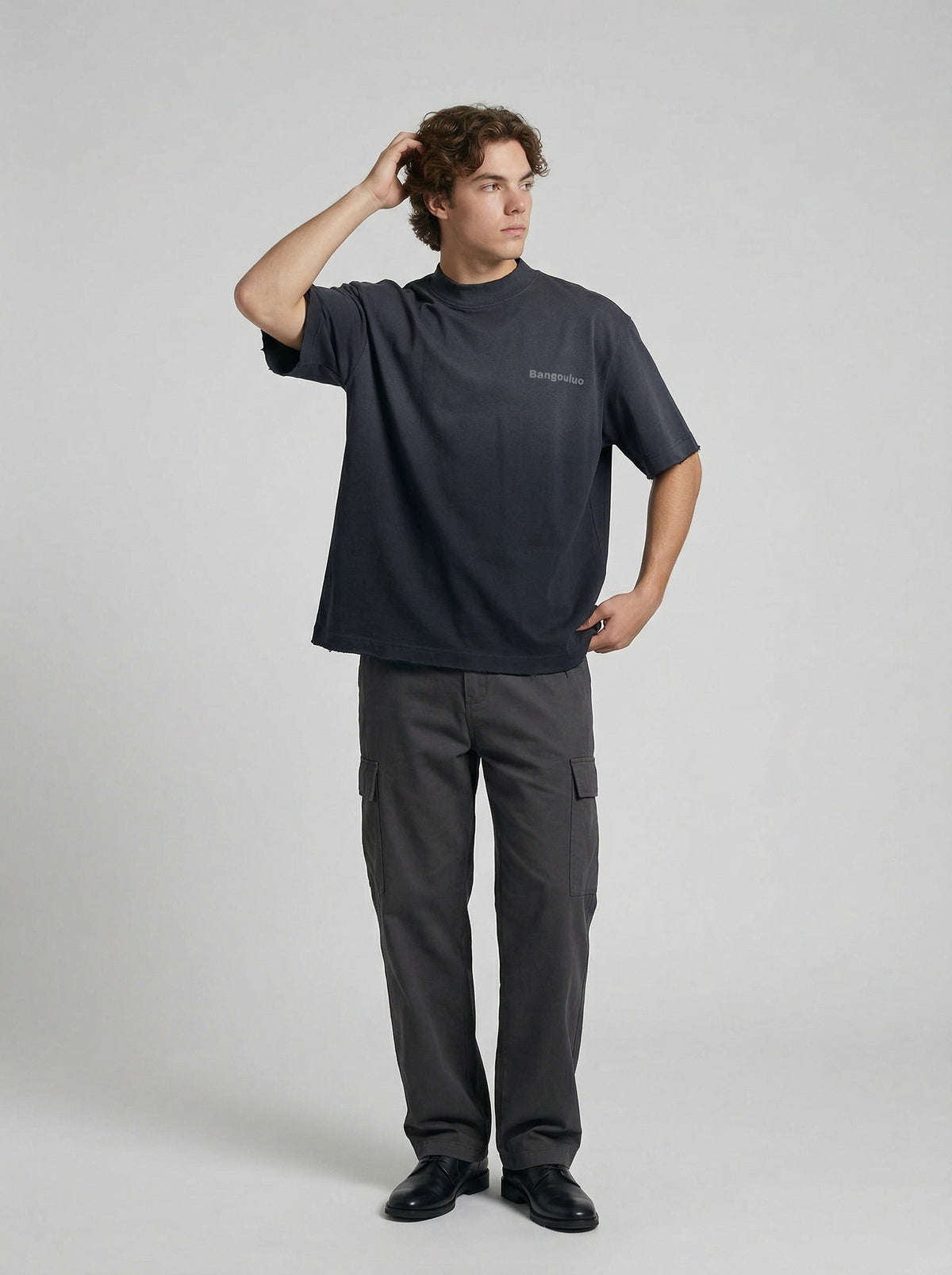 DAXUEN Gradient oversized short-sleeve T-shirt with text graphics — model photo