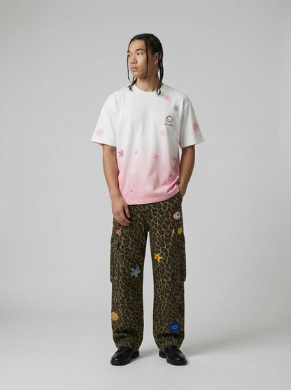 DAXUEN Gradient graphic T-shirt with dog head design — model photo