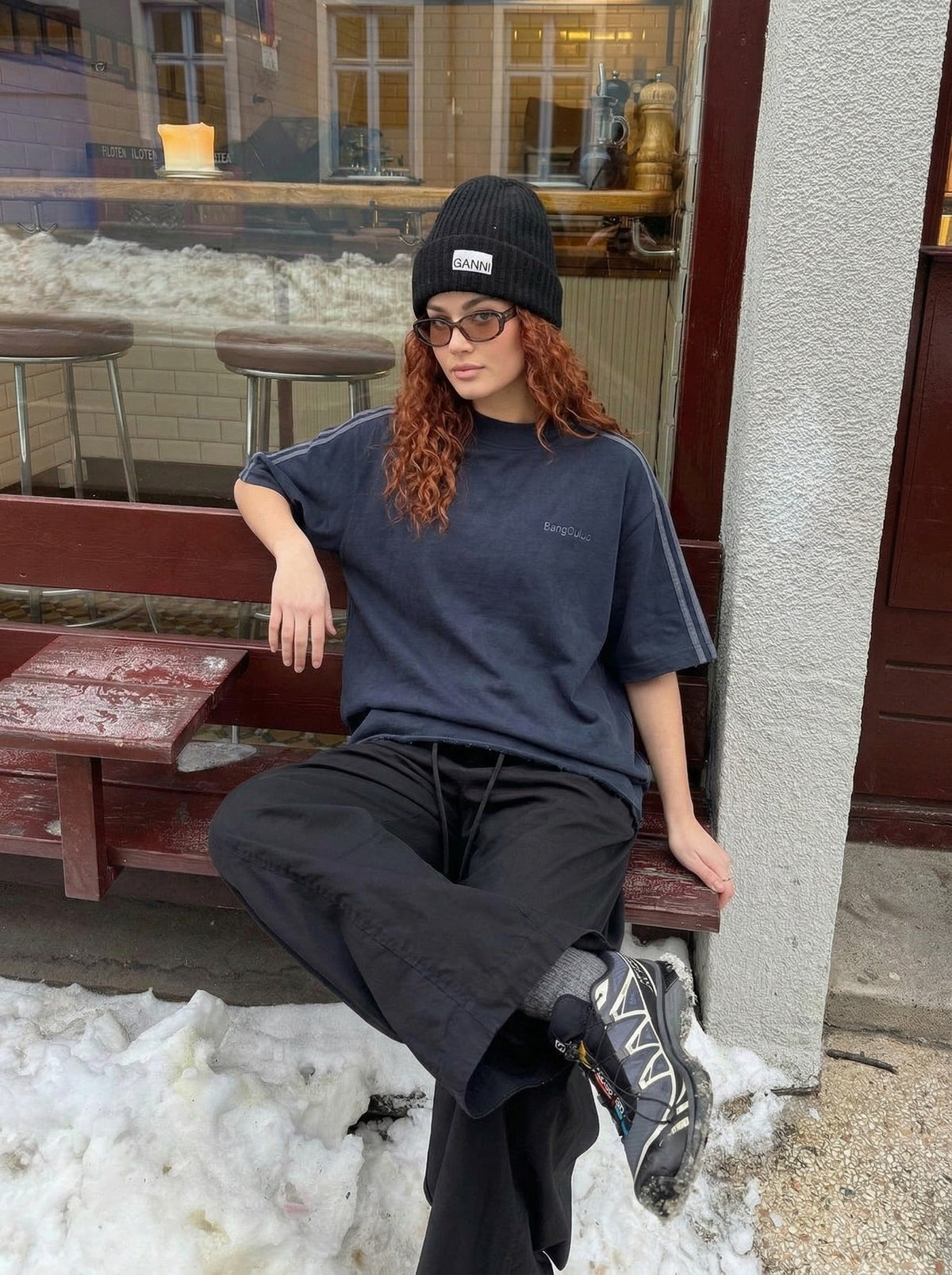 DAXUEN Oversized gradient t-shirt with stripes and raw hem — model photo