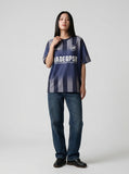 DAXUEN Gradient striped short-sleeved t-shirt with logo — model photo
