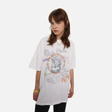 DAXUEN Oversized T-shirt with graffiti print — model photo