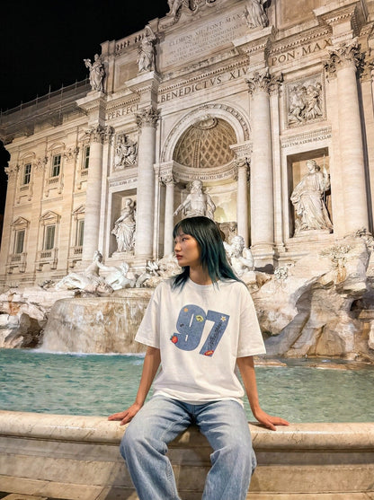 DAXUEN Oversized short-sleeve T-shirt with graphic and embroidery — model photo